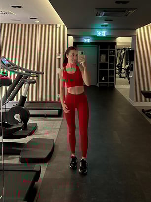 @juliabellax Management