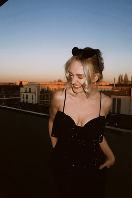 Carinamoellernikkelsen x boksi